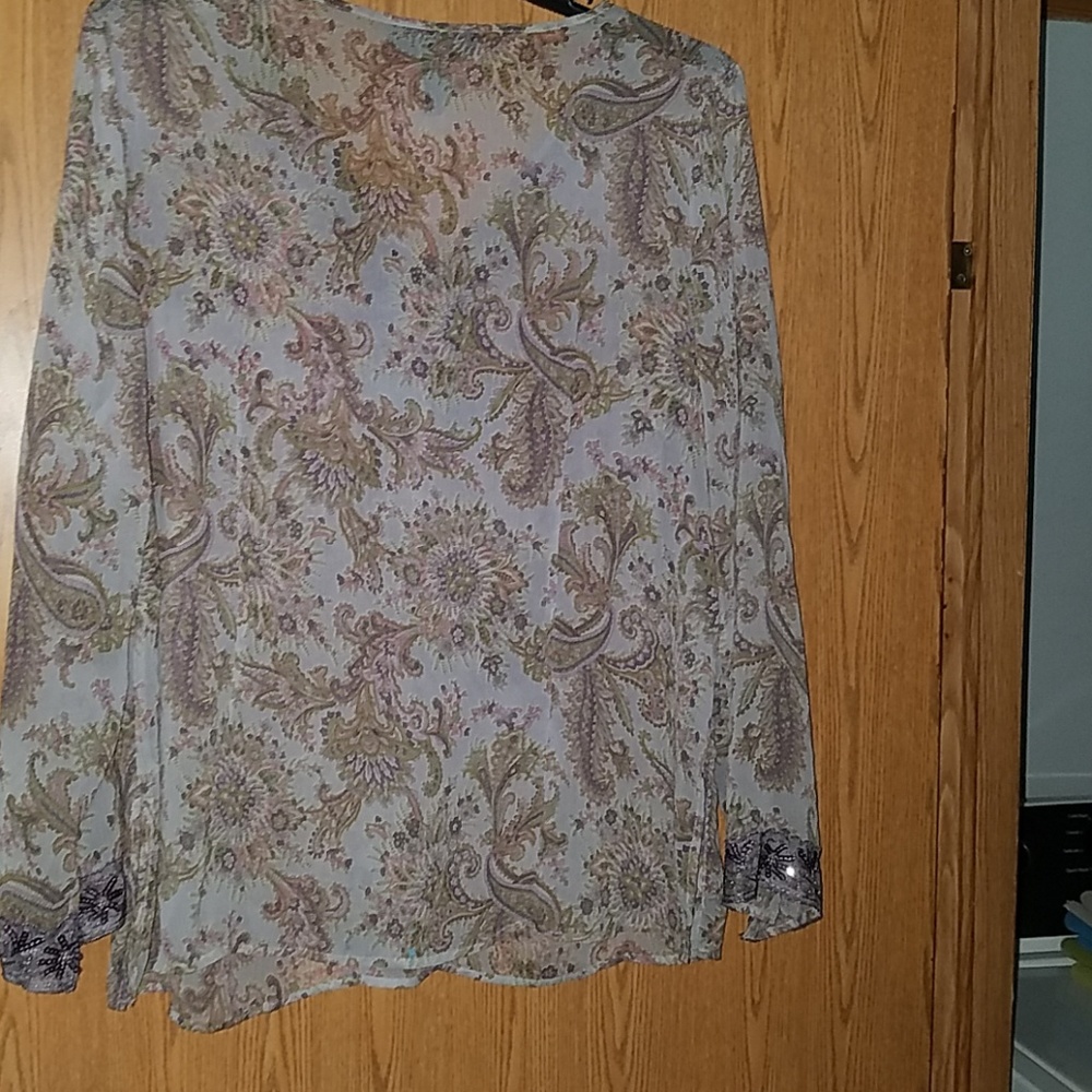 Blouse - Picture 2 of 4